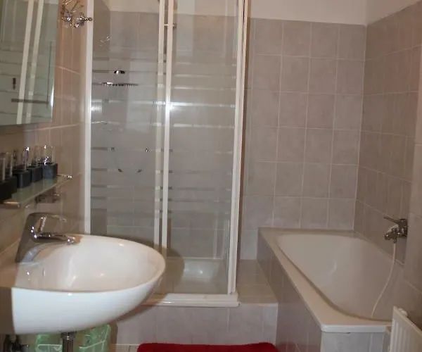 Isabel No2 Gæstehus